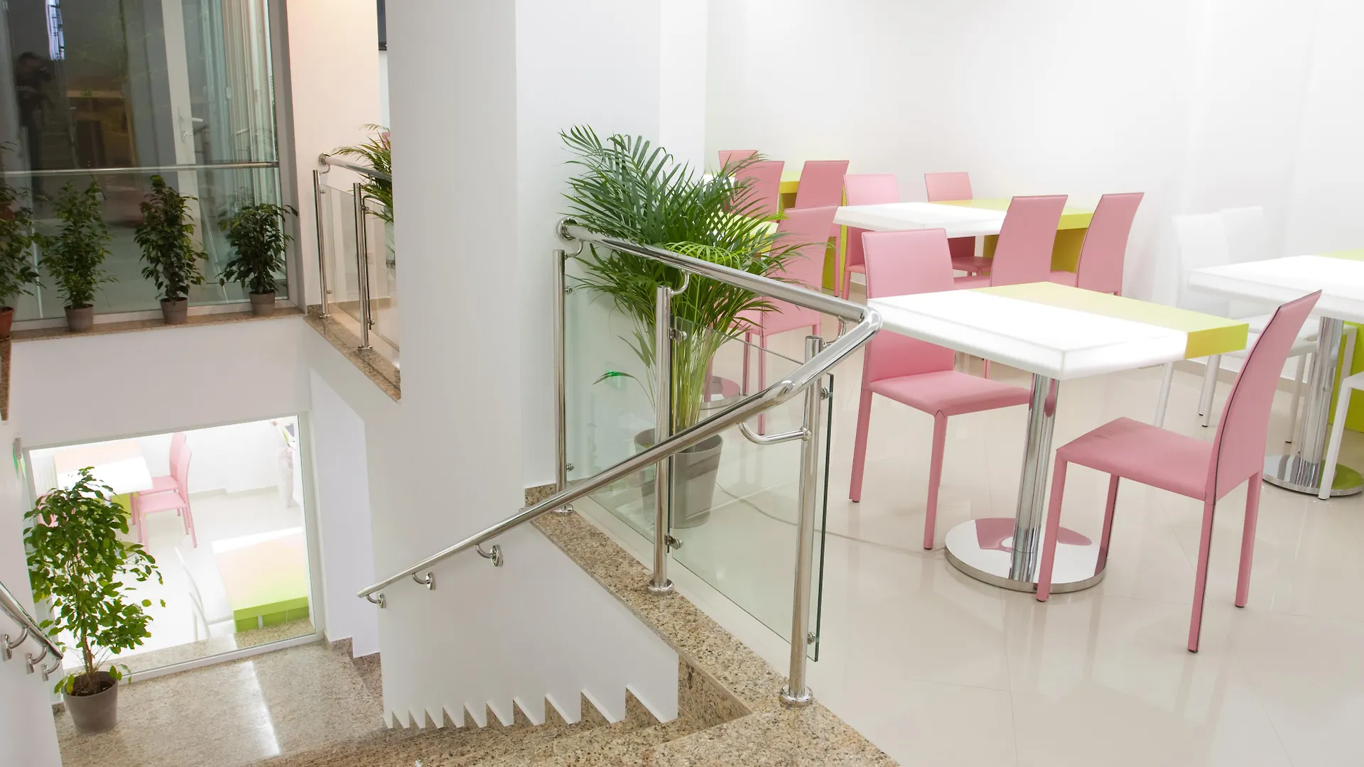 Christina Hotel Bucarest 4*,